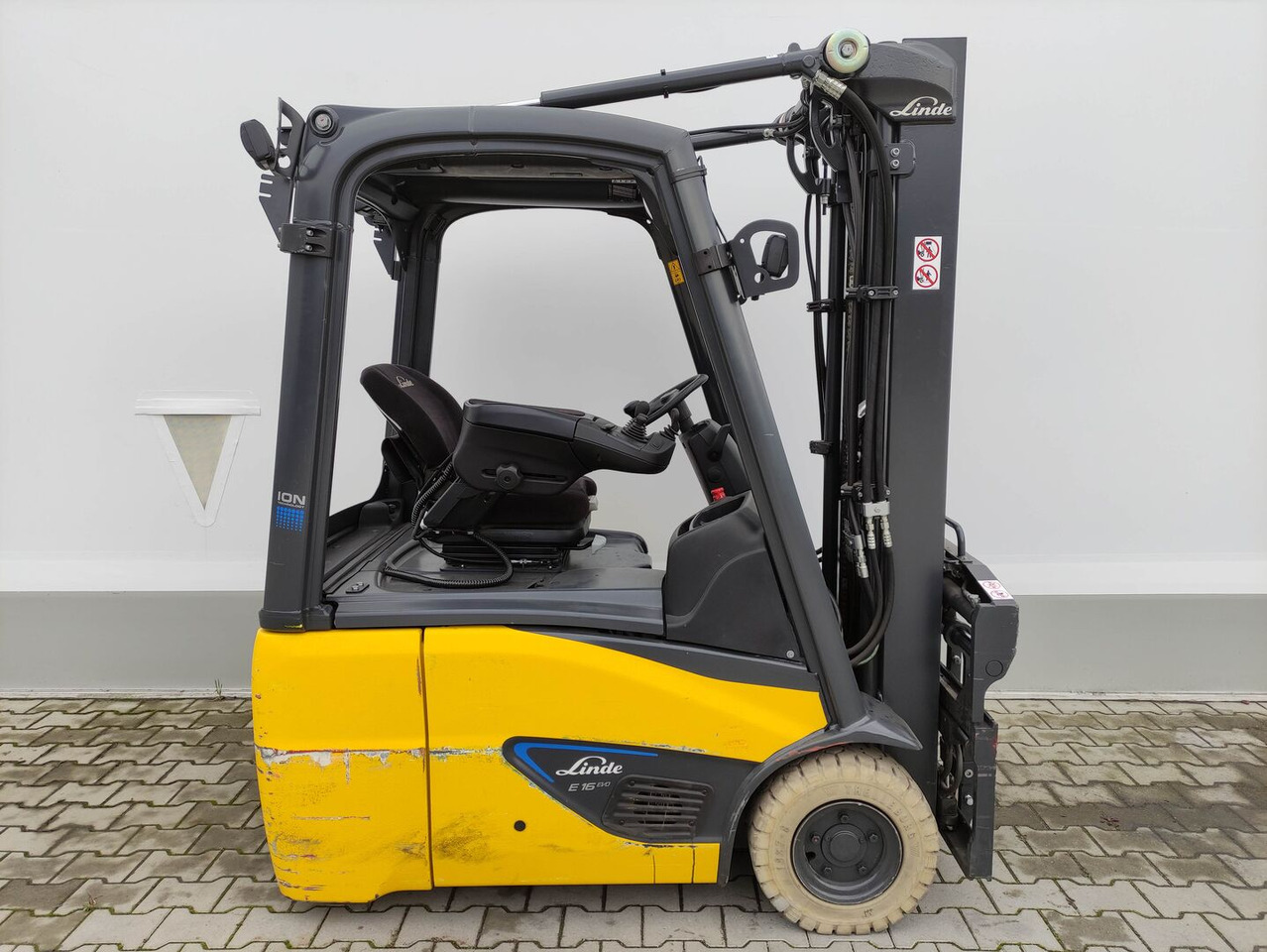 Linde E16-C-02-387 EVO - 전기 지게차 : 사진 2 Linde E16-C-02-387 EVO - 전기 지게차 : 사진 2