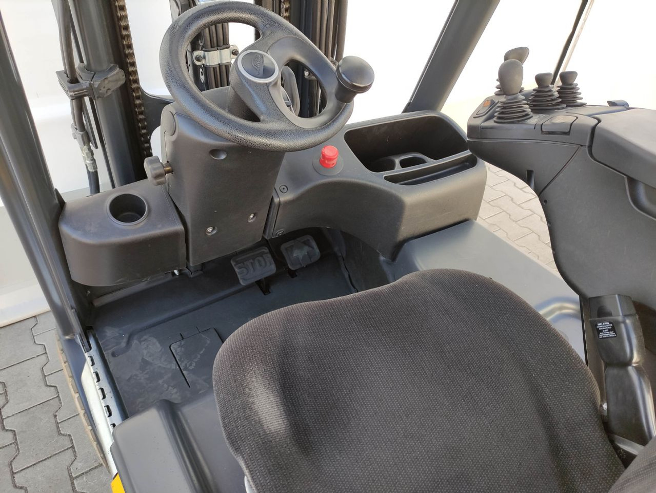 Linde E16C-02-386 EVO - 전기 지게차 : 사진 5 Linde E16C-02-386 EVO - 전기 지게차 : 사진 5