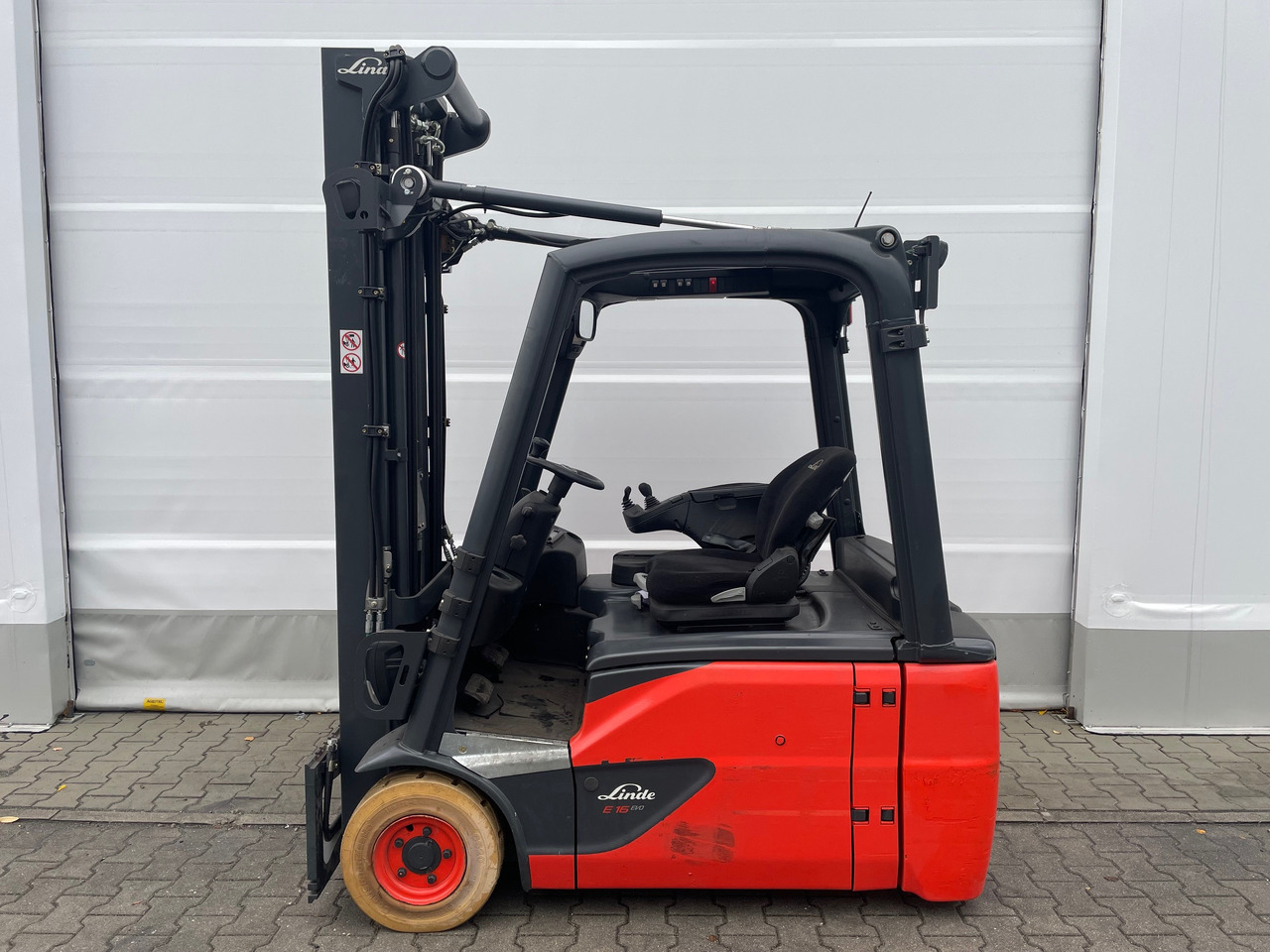 Linde E16L-02-386 EVO - 전기 지게차 : 사진 1 Linde E16L-02-386 EVO - 전기 지게차 : 사진 1