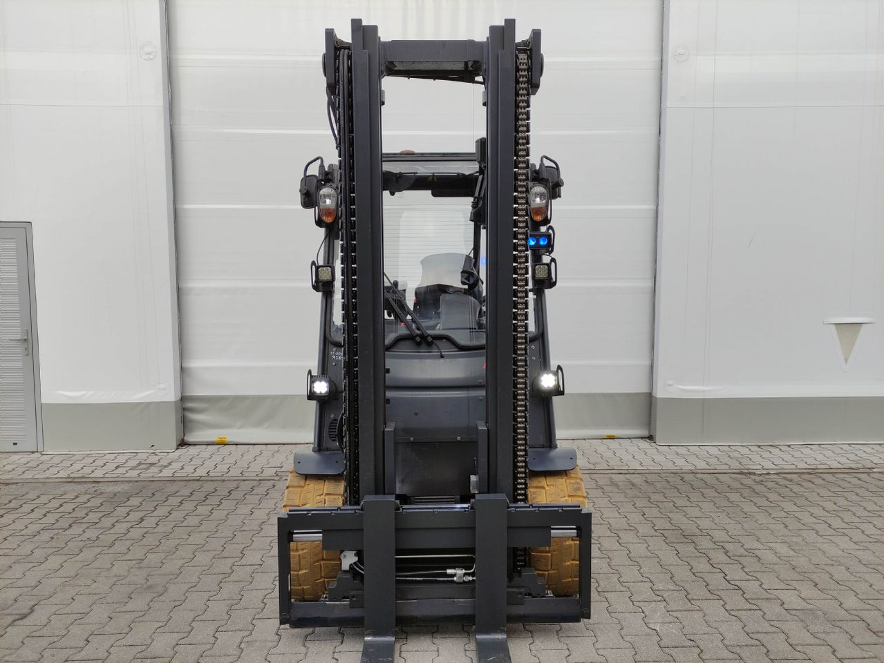 Linde E50HL-01-388 - 전기 지게차 : 사진 3 Linde E50HL-01-388 - 전기 지게차 : 사진 3