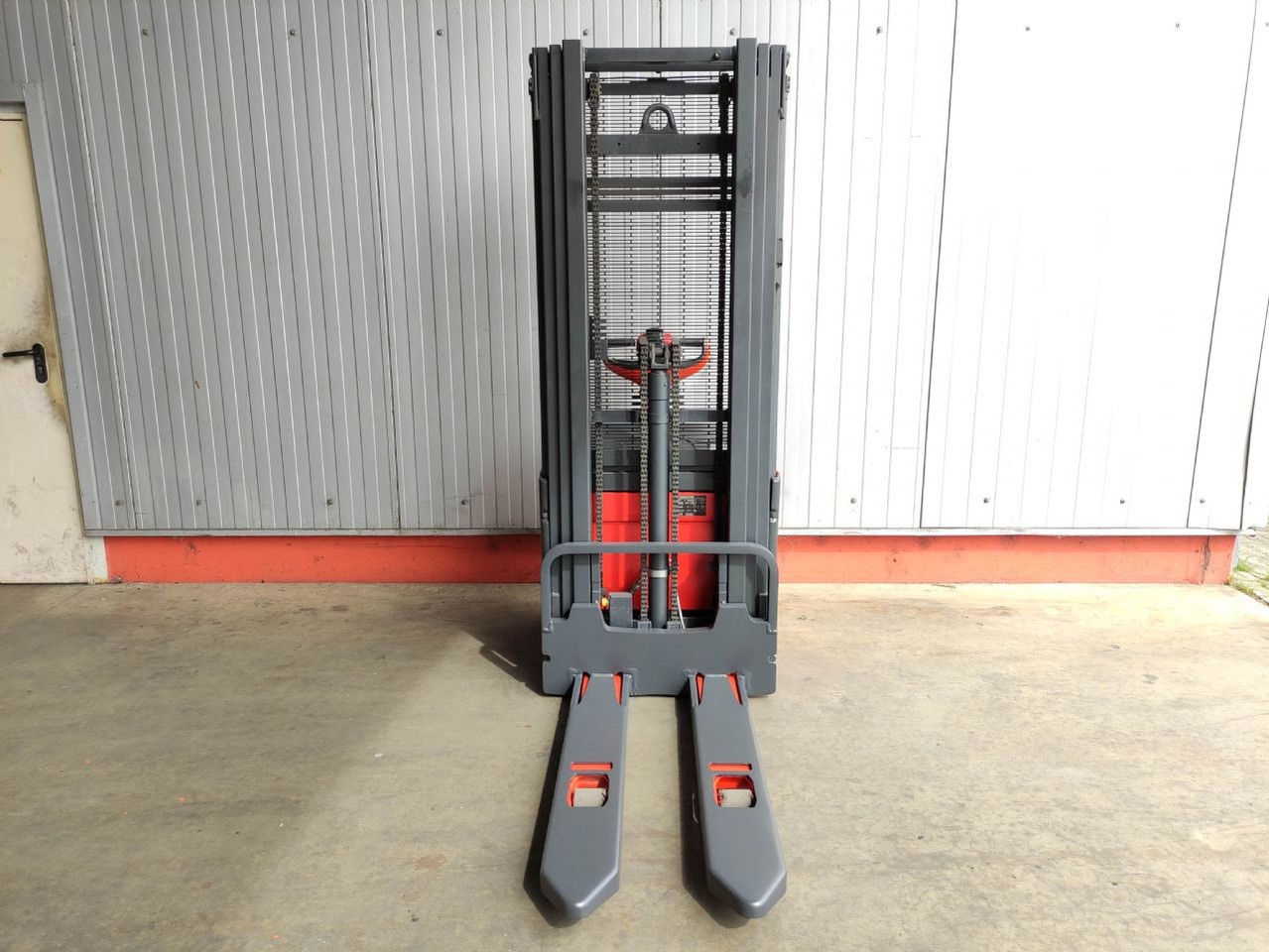 Linde L16-372 (LACK NEU) - 스태커 : 사진 3 Linde L16-372 (LACK NEU) - 스태커 : 사진 3