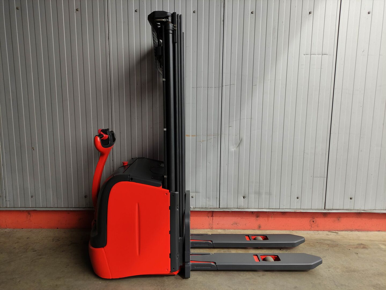 Linde L16-372 (LACK NEU) - 스태커 : 사진 2 Linde L16-372 (LACK NEU) - 스태커 : 사진 2
