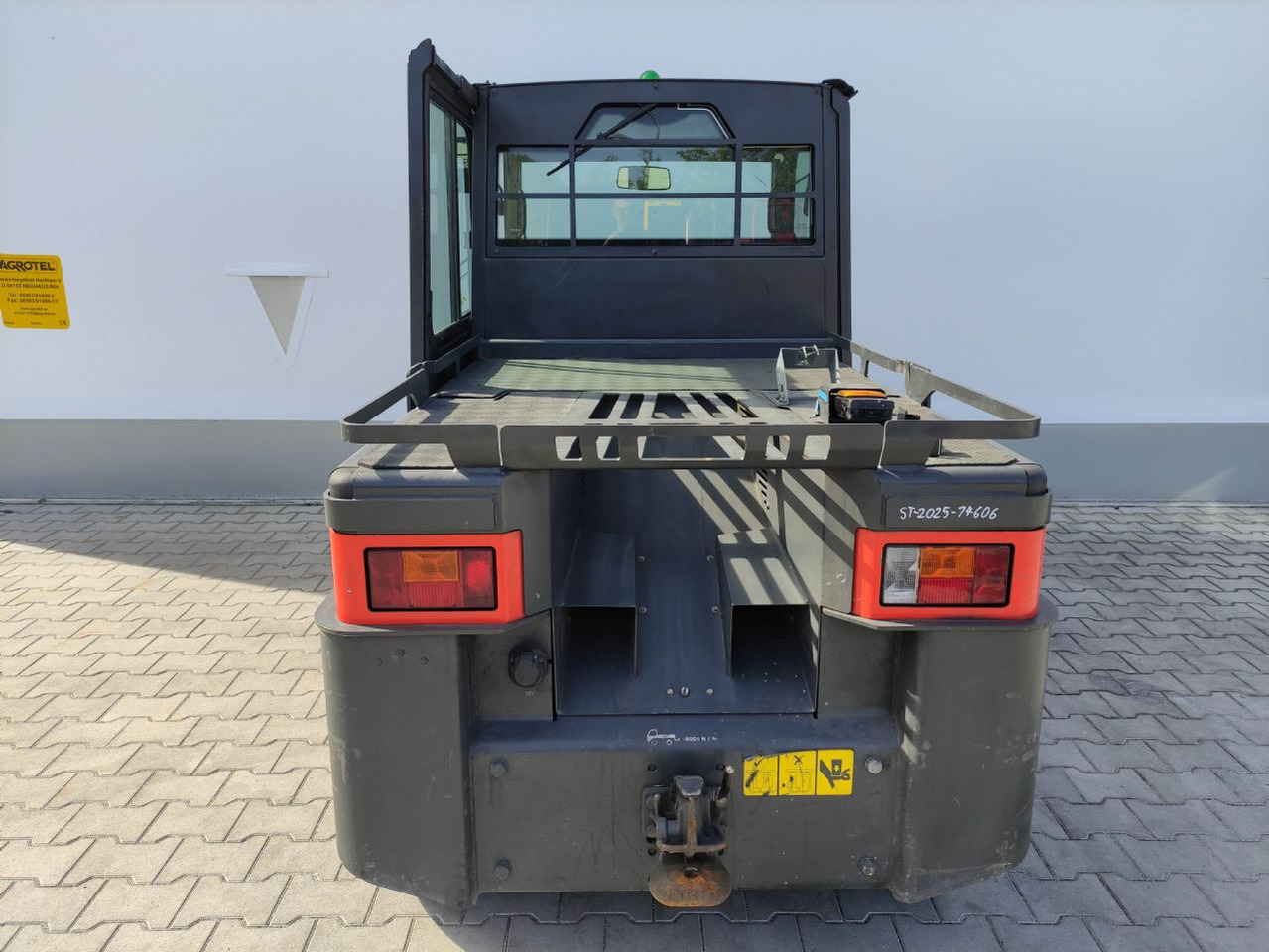 Linde P250 - 견인 트랙터 : 사진 4 Linde P250 - 견인 트랙터 : 사진 4
