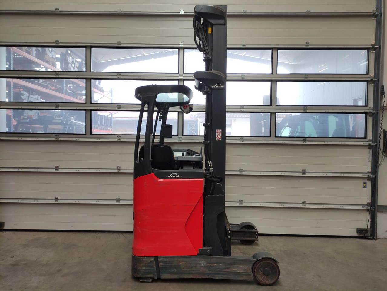 Linde R12B-01-1120 - 리치 트럭 : 사진 2 Linde R12B-01-1120 - 리치 트럭 : 사진 2