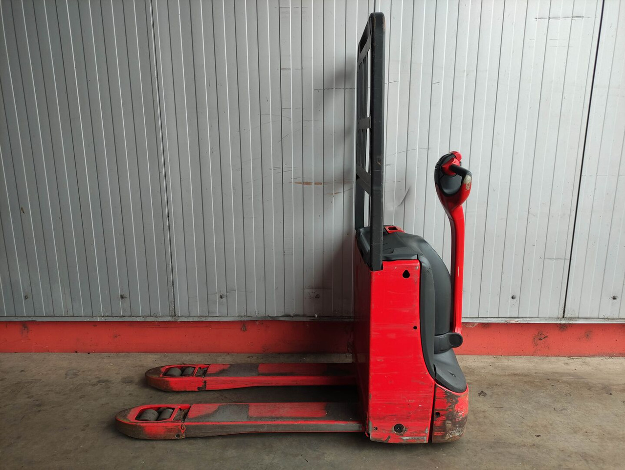 Linde T16-1152 - 팔레트 트럭 : 사진 1 Linde T16-1152 - 팔레트 트럭 : 사진 1