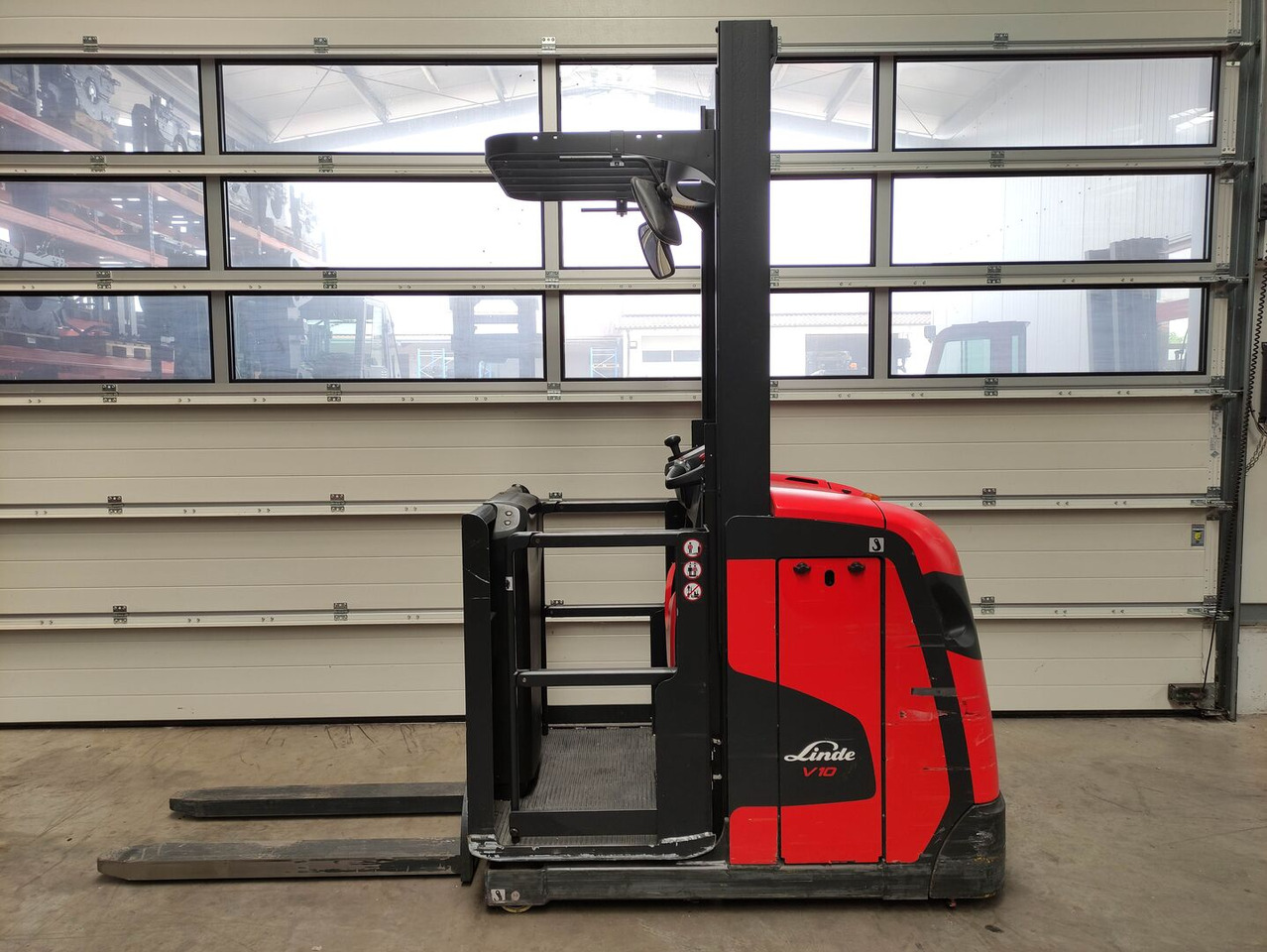 Linde V10-02 - 오더 피커 : 사진 1 Linde V10-02 - 오더 피커 : 사진 1