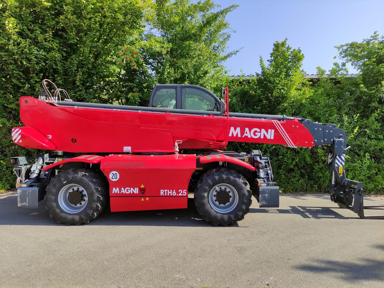 Magni RTH-6.25-360° Rotor - 텔레스코픽 핸들러 : 사진 2 Magni RTH-6.25-360° Rotor - 텔레스코픽 핸들러 : 사진 2
