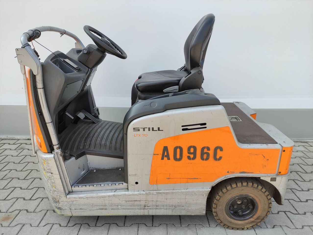 Still LTX-70 - 견인 트랙터 : 사진 1 Still LTX-70 - 견인 트랙터 : 사진 1