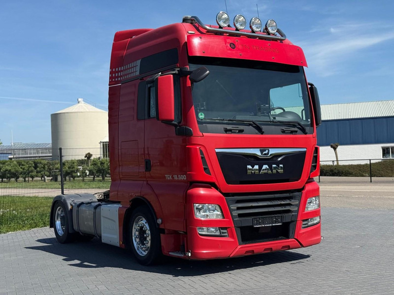 MAN 18.500 FULL AIR, ALCOA, TV, INVERTER, MICROWAVE, TOP. - 트랙터 유닛 : 사진 1 MAN 18.500 FULL AIR, ALCOA, TV, INVERTER, MICROWAVE, TOP. - 트랙터 유닛 : 사진 1