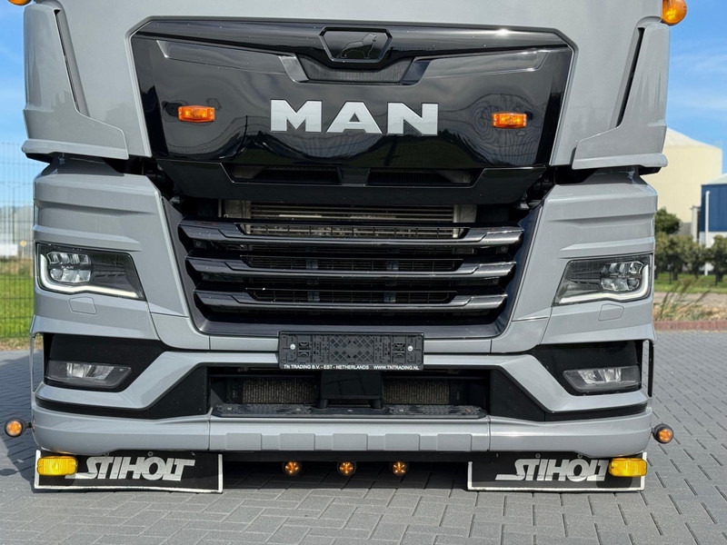 MAN 28.510 VOLLUCHT, SHOW, INTERIEUR, LAGE KILOMETER, WIELBASIS 310. - 트랙터 유닛 : 사진 4 MAN 28.510 VOLLUCHT, SHOW, INTERIEUR, LAGE KILOMETER, WIELBASIS 310. - 트랙터 유닛 : 사진 4
