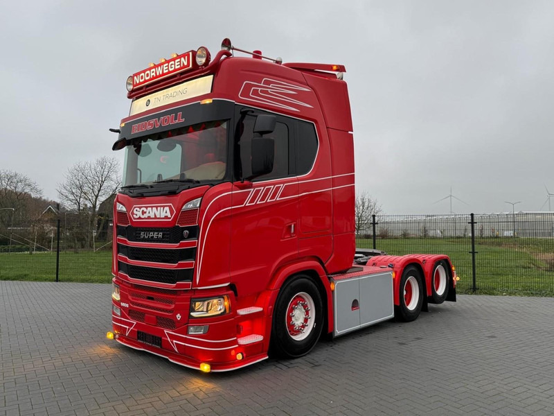 Scania S580 V8 NGS SHOW TRUCK, VOLLUCHT, SPECIAL INTERIOR, BOMVOL, ALS NIEUW. - 트랙터 유닛 : 사진 3 Scania S580 V8 NGS SHOW TRUCK, VOLLUCHT, SPECIAL INTERIOR, BOMVOL, ALS NIEUW. - 트랙터 유닛 : 사진 3