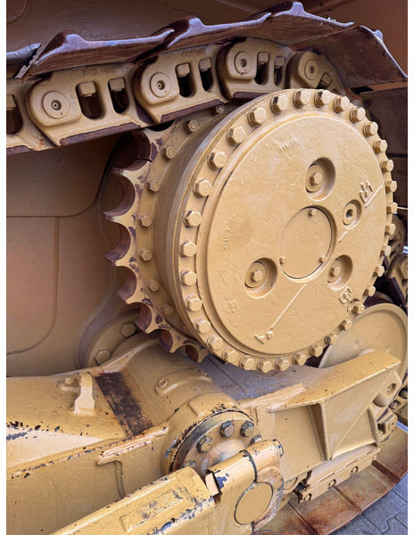 불도저 Caterpillar D6T : 사진 9