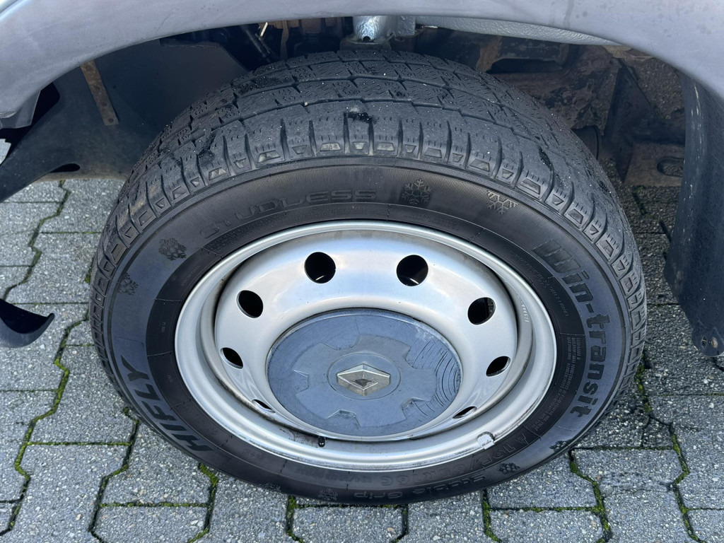 Renault Master-T28 2.5dCi L1H1 Dubbele cabine Trekhaak APK 05-2025 Loopt goed! - 콤비 밴 : 사진 3 Renault Master-T28 2.5dCi L1H1 Dubbele cabine Trekhaak APK 05-2025 Loopt goed! - 콤비 밴 : 사진 3
