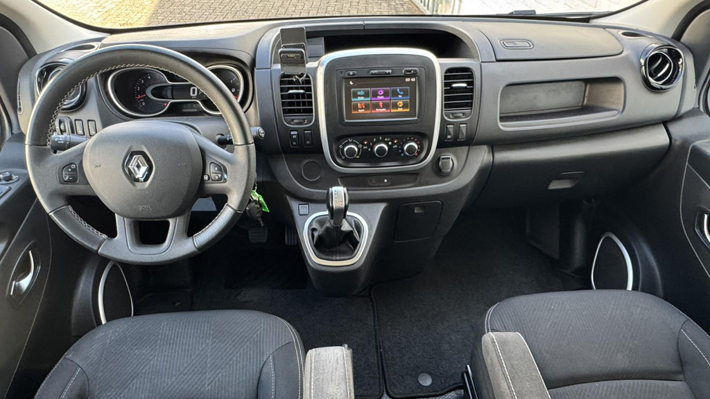 Renault Trafic-2.0 dCi 145 T29 L2H1 DC Luxe Climate control Cruise control Navigatie Apple carplay - 콤비 밴 : 사진 2 Renault Trafic-2.0 dCi 145 T29 L2H1 DC Luxe Climate control Cruise control Navigatie Apple carplay - 콤비 밴 : 사진 2