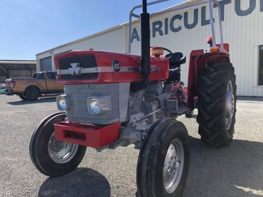 Massey Ferguson 155 arceau à 12 500 € sans tva - 장궤형 트랙터 : 사진 4 Massey Ferguson 155 arceau à 12 500 € sans tva - 장궤형 트랙터 : 사진 4