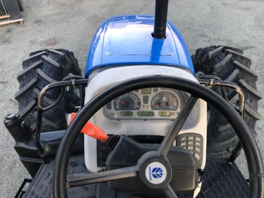 New Holland TL100A tracteur - 장궤형 트랙터 : 사진 2 New Holland TL100A tracteur - 장궤형 트랙터 : 사진 2