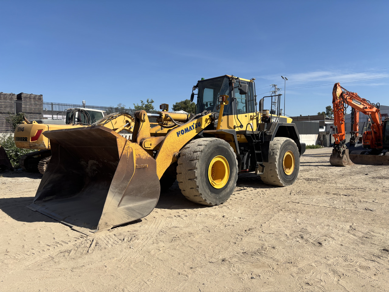 KOMATSU WA480-6 - 휠 로더 : 사진 1 KOMATSU WA480-6 - 휠 로더 : 사진 1