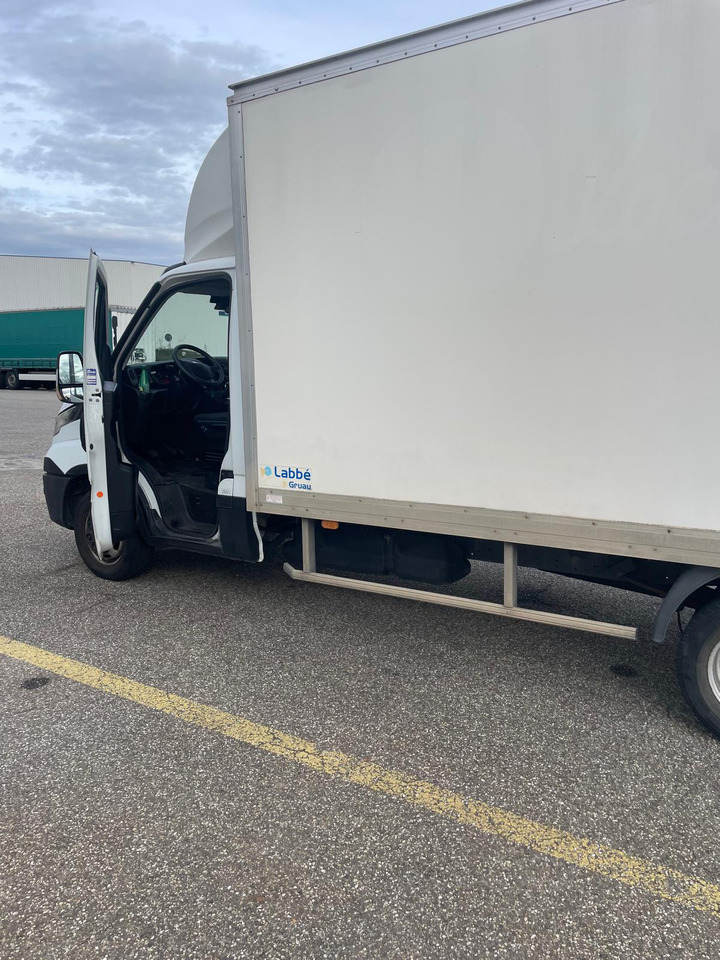 IVECO Dailly 35c16 - 박스 밴 : 사진 4 IVECO Dailly 35c16 - 박스 밴 : 사진 4
