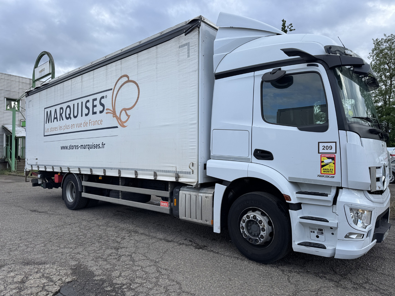 MERCEDES-BENZ Actros - 커튼사이더 트럭 : 사진 1 MERCEDES-BENZ Actros - 커튼사이더 트럭 : 사진 1