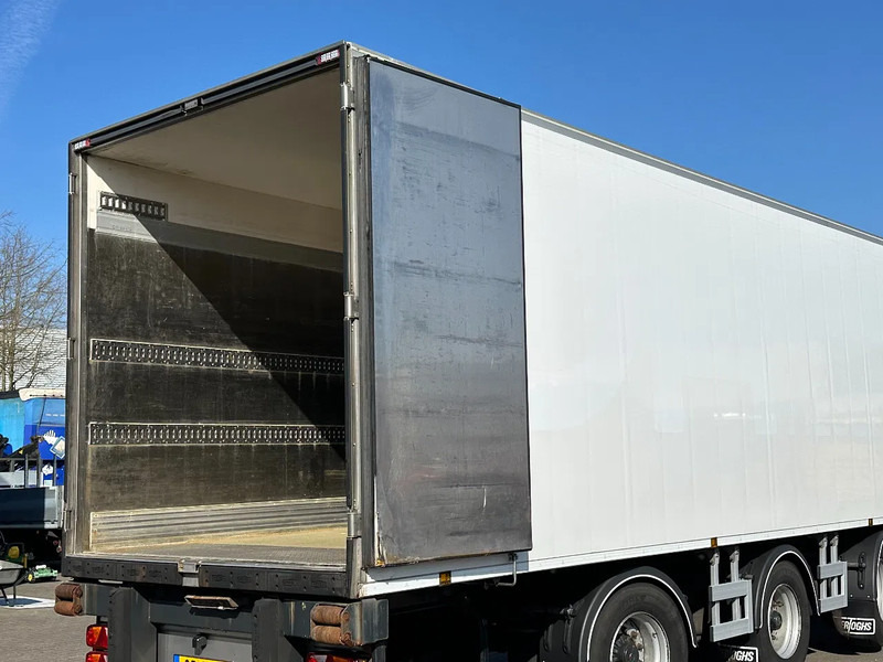 Chereau 2X Stuur-Assen / Carrier Vector 1950 / Lift-As / Apk! - 냉동 세미 트레일러 : 사진 5 Chereau 2X Stuur-Assen / Carrier Vector 1950 / Lift-As / Apk! - 냉동 세미 트레일러 : 사진 5