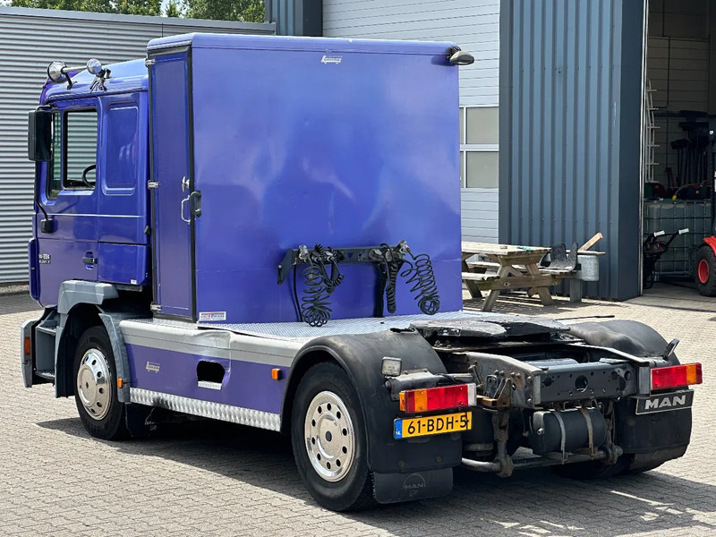 MAN 14.224 4x2 Euro 2 / 6 Cilinder / Manual / 290Tkm! - 트랙터 유닛 : 사진 4 MAN 14.224 4x2 Euro 2 / 6 Cilinder / Manual / 290Tkm! - 트랙터 유닛 : 사진 4