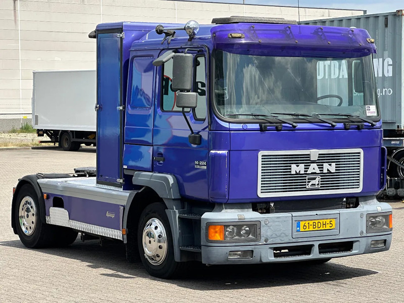 MAN 14.224 4x2 Euro 2 / 6 Cilinder / Manual / 290Tkm! - 트랙터 유닛 : 사진 2 MAN 14.224 4x2 Euro 2 / 6 Cilinder / Manual / 290Tkm! - 트랙터 유닛 : 사진 2