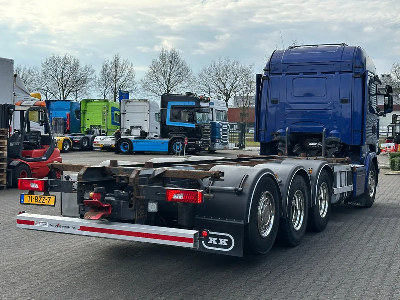 Scania R520 V8 8x4*4 Bdf / Retarder / 2 Tank / Full Air / Euro 6 - 컨테이너 운반 장치/ 스와프 보디 트럭 : 사진 5 Scania R520 V8 8x4*4 Bdf / Retarder / 2 Tank / Full Air / Euro 6 - 컨테이너 운반 장치/ 스와프 보디 트럭 : 사진 5