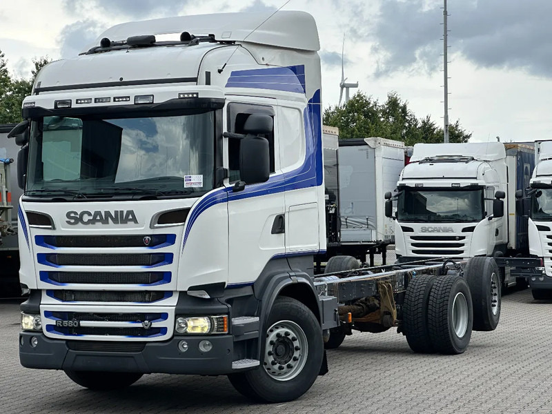 Scania R580 V8 6x2*4 Chassis Retarder Full Air 4.90 Wb Euro 6 - 캡 새시 트럭 : 사진 1 Scania R580 V8 6x2*4 Chassis Retarder Full Air 4.90 Wb Euro 6 - 캡 새시 트럭 : 사진 1