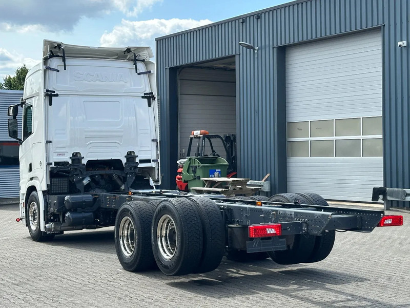 Scania R660 V8 6x4 Chassis with Lift-Axle / Retarder / 445 Tkm / Wb 4.75 / Full Air! - 캡 새시 트럭 : 사진 5 Scania R660 V8 6x4 Chassis with Lift-Axle / Retarder / 445 Tkm / Wb 4.75 / Full Air! - 캡 새시 트럭 : 사진 5