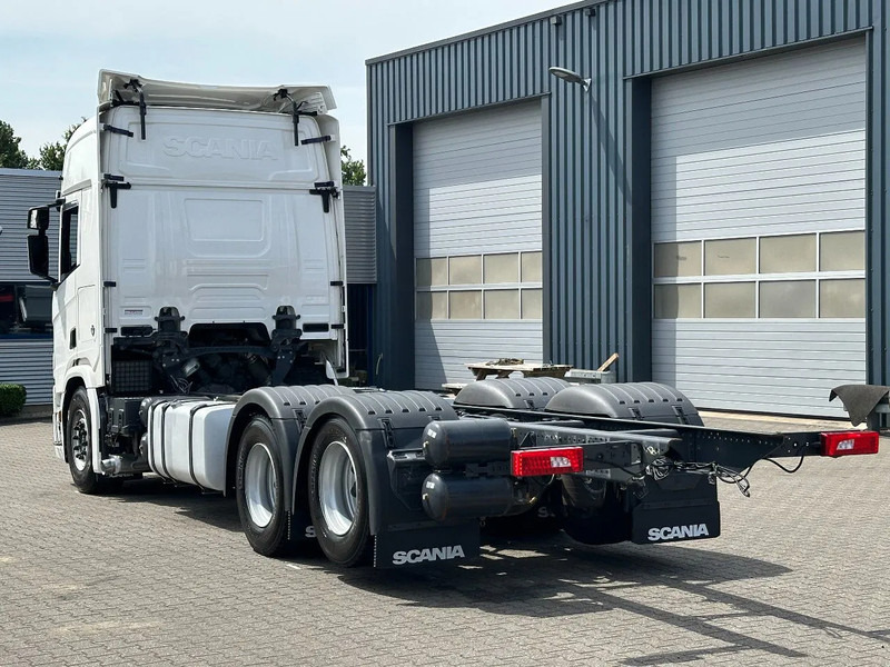 Scania R660 V8 6x4 or 6x2 Chassis with Lift-Axle / Retarder / Wb 4.75 / Full Air - 캡 새시 트럭 : 사진 4 Scania R660 V8 6x4 or 6x2 Chassis with Lift-Axle / Retarder / Wb 4.75 / Full Air - 캡 새시 트럭 : 사진 4