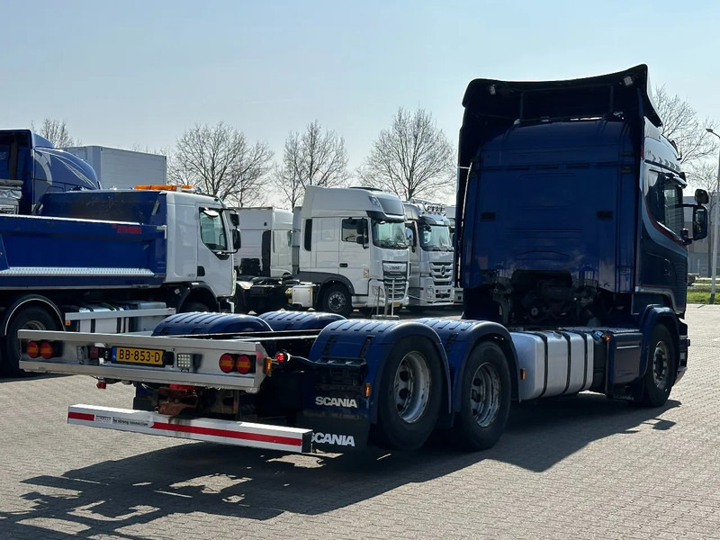 Scania R730 V8 6x2 Retarder Euro 6 Full Air WB 4.50 - 캡 새시 트럭 : 사진 3 Scania R730 V8 6x2 Retarder Euro 6 Full Air WB 4.50 - 캡 새시 트럭 : 사진 3