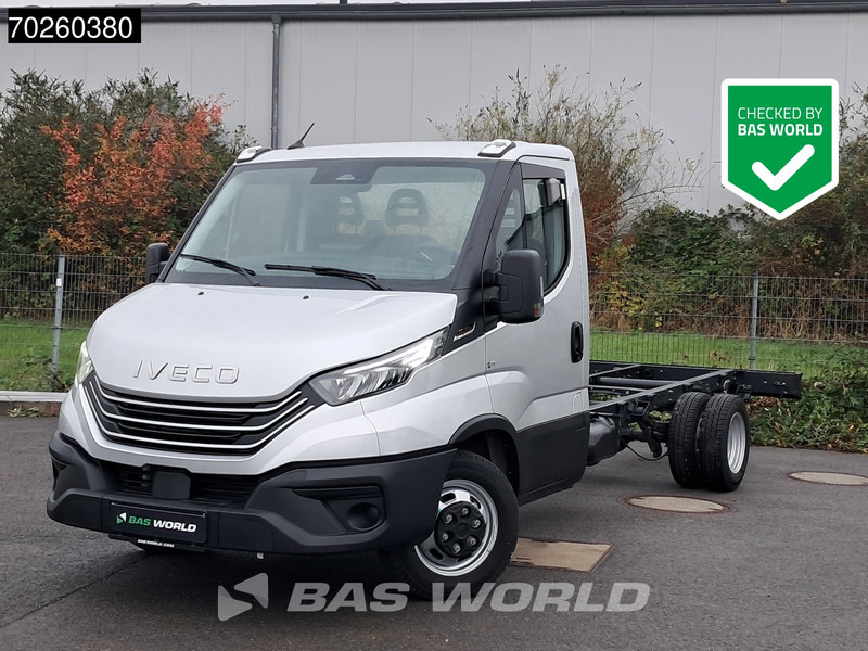 Iveco Daily 35C21 Neu! 3.0L 2025-Modell Automatik 210PS Radstand 410 Fahrgestell Doppelbereifung LED ACC Klima Euro6 Chassis A/C - 밴 : 사진 1 Iveco Daily 35C21 Neu! 3.0L 2025-Modell Automatik 210PS Radstand 410 Fahrgestell Doppelbereifung LED ACC Klima Euro6 Chassis A/C - 밴 : 사진 1