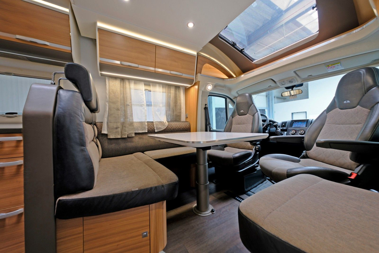 세미 통합 모터홈 Adria Matrix M 670 SL/Einzelbetten+Hubbett/Klima/Solar : 사진 6