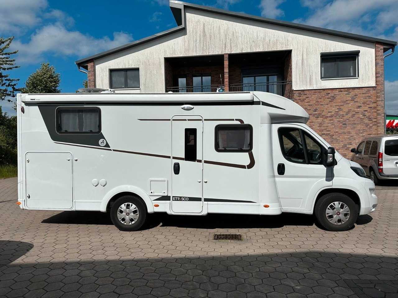 Etrusco T 7300 SB/Einzelbetten+Hubbett/Garage/Klima/TOP - 세미 통합 모터홈 : 사진 1 Etrusco T 7300 SB/Einzelbetten+Hubbett/Garage/Klima/TOP - 세미 통합 모터홈 : 사진 1