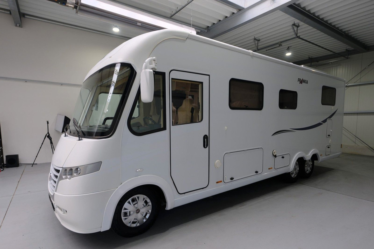 Frankia I 840 QD/Automatik/Festbett+Hubbett/TOP - 통합 모터홈 : 사진 2 Frankia I 840 QD/Automatik/Festbett+Hubbett/TOP - 통합 모터홈 : 사진 2