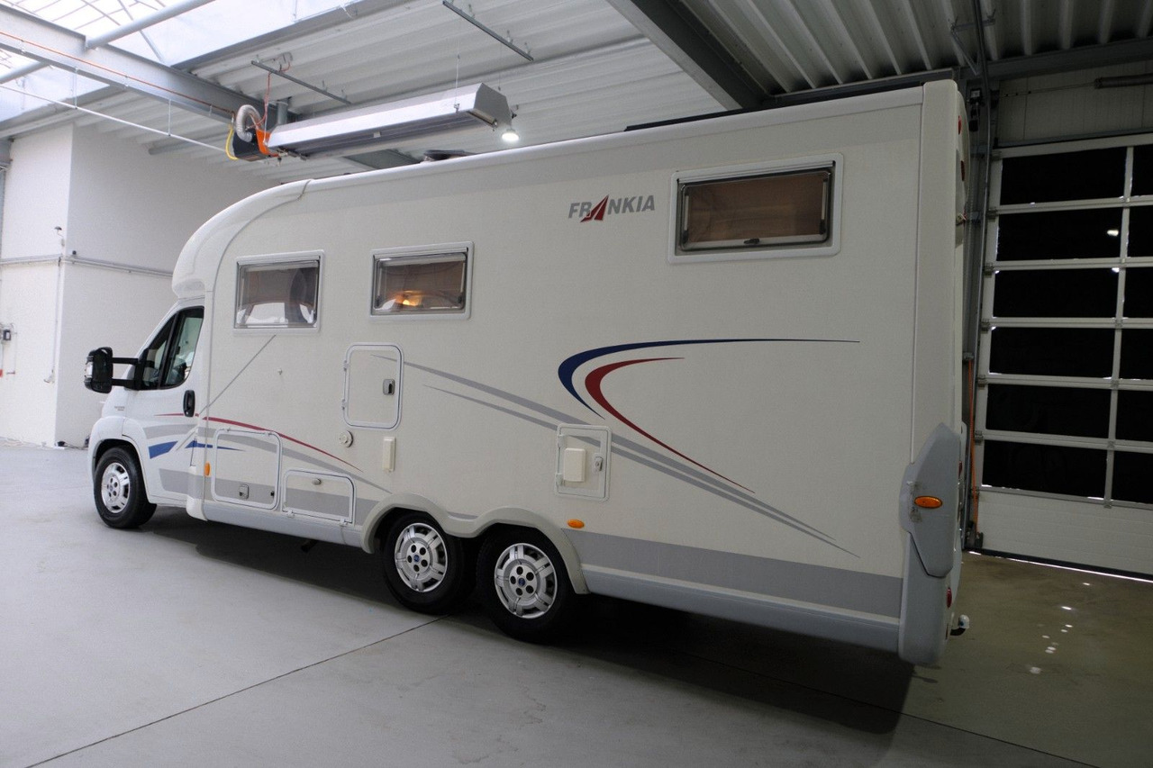 Frankia T 740 BD/Festbett/Garage/Klima/Solar/158 PS - 세미 통합 모터홈 : 사진 3 Frankia T 740 BD/Festbett/Garage/Klima/Solar/158 PS - 세미 통합 모터홈 : 사진 3