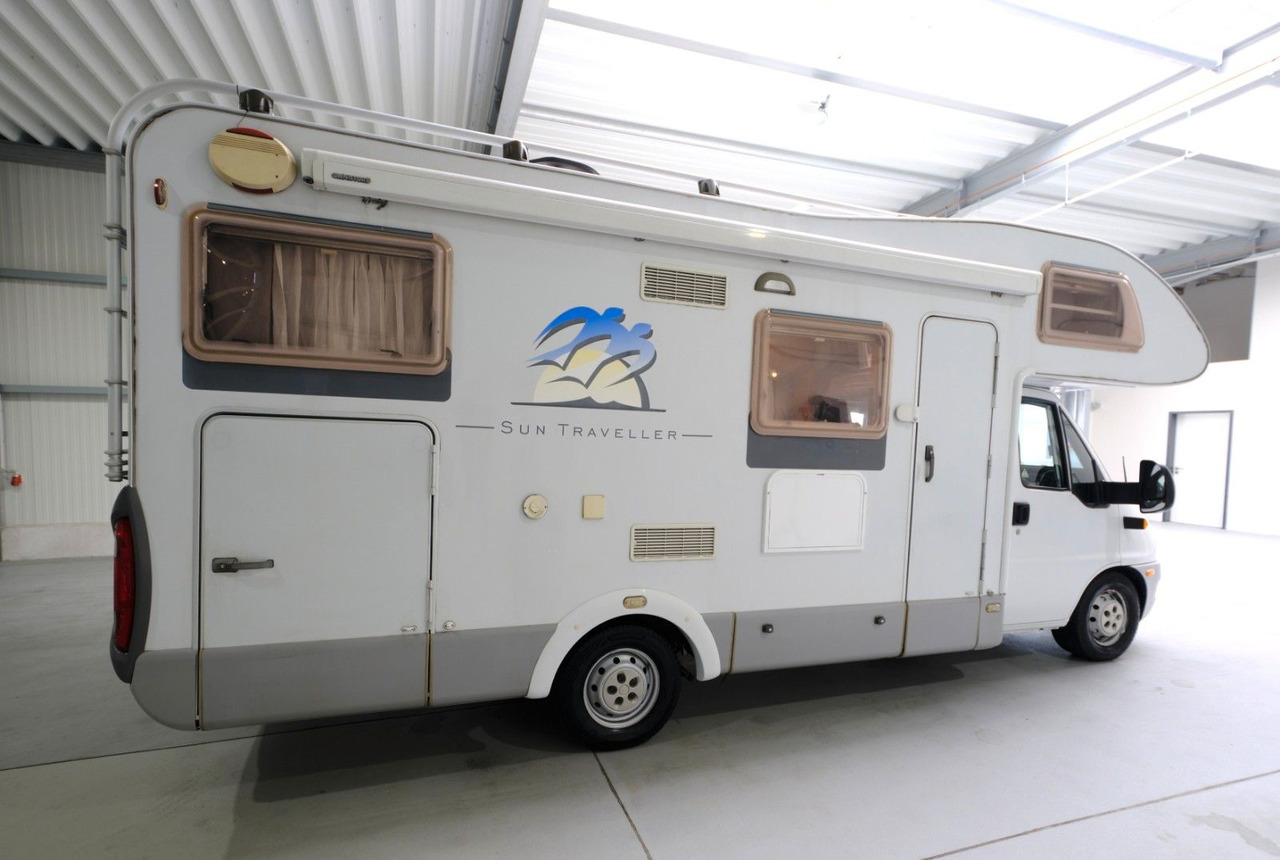 Knaus Sun Traveller 658 LG/Festbett/ DPF Grün/Garage - 알코브 모터홈 : 사진 5 Knaus Sun Traveller 658 LG/Festbett/ DPF Grün/Garage - 알코브 모터홈 : 사진 5