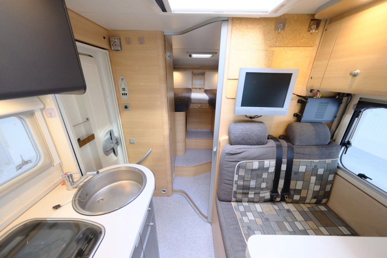 세미 통합 모터홈 Knaus Van TI 600 ME/Einzelbetten/Garage/Klima/Solar : 사진 12