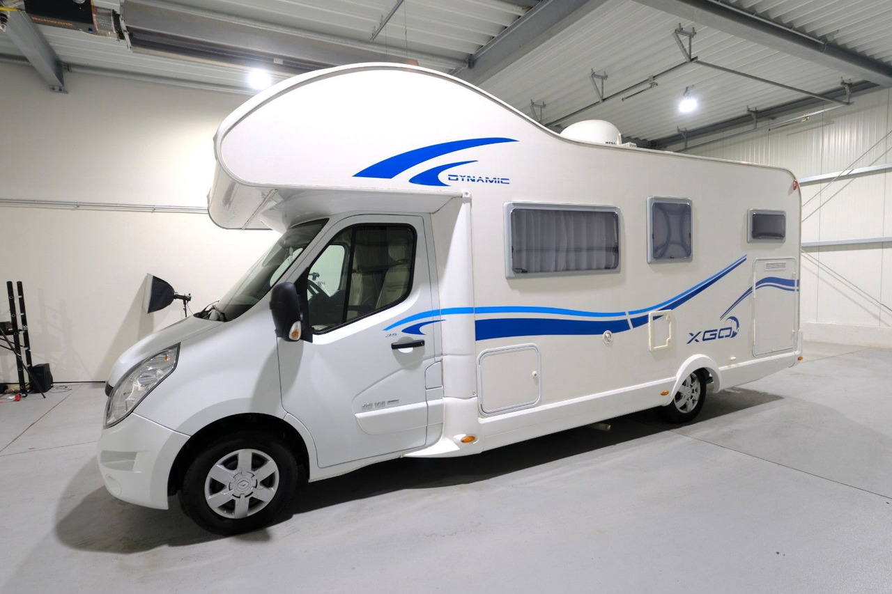 XGO Dynamic 35 / Festbett / Garage / Finanzierung - 알코브 모터홈 : 사진 3 XGO Dynamic 35 / Festbett / Garage / Finanzierung - 알코브 모터홈 : 사진 3