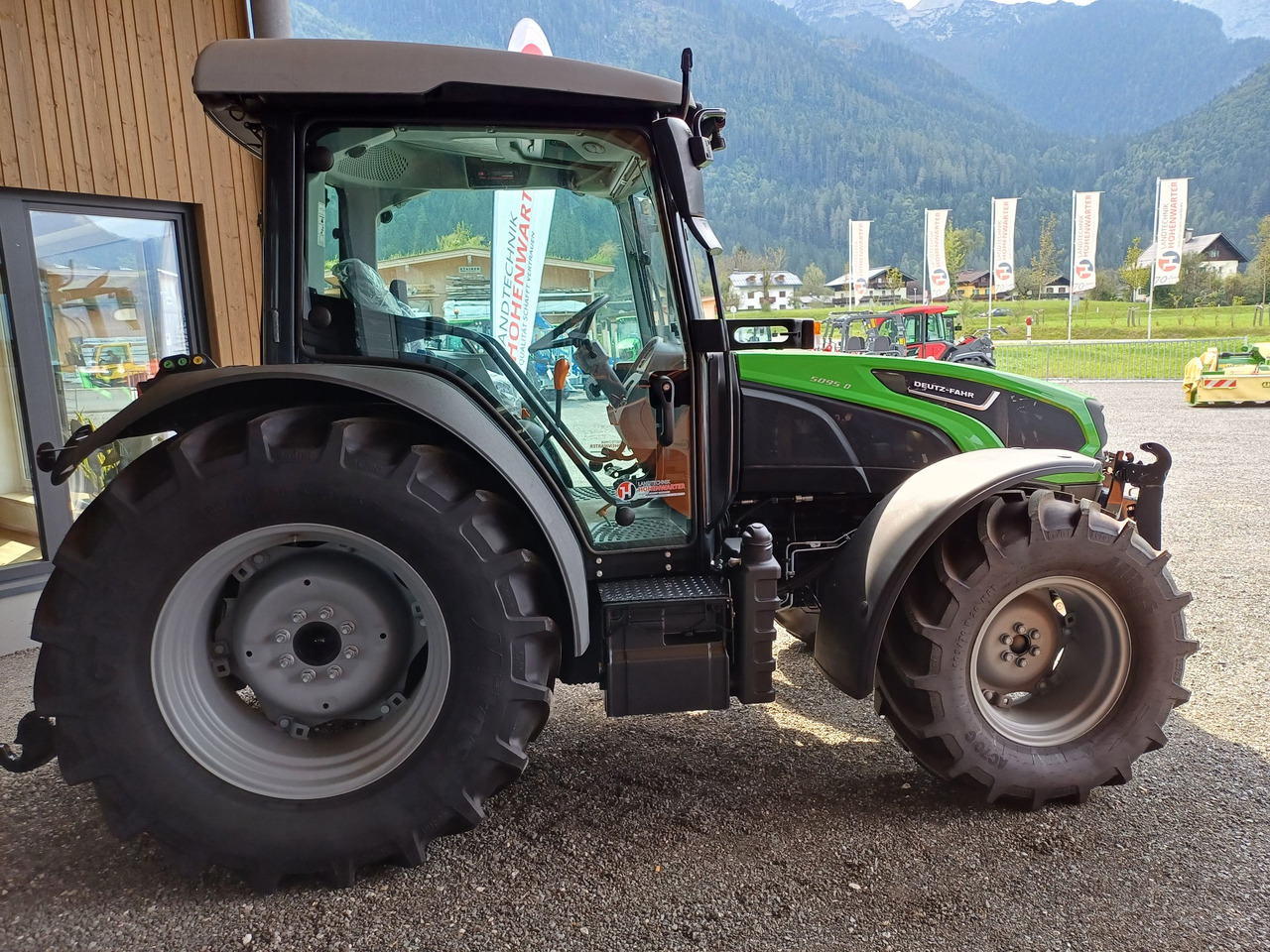 Deutz Fahr 5095 D Premium Stage V (20573) - 장궤형 트랙터 : 사진 4 Deutz Fahr 5095 D Premium Stage V (20573) - 장궤형 트랙터 : 사진 4