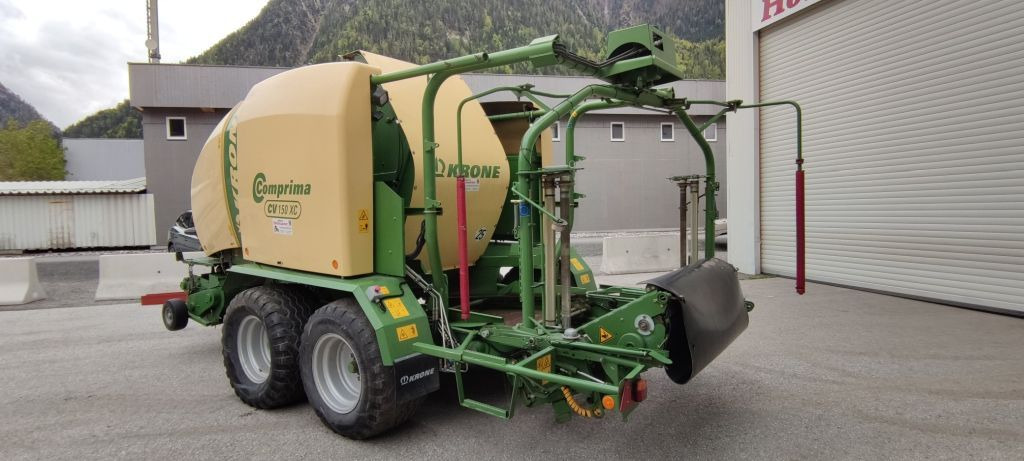 Krone Comprima CV 150 XC (15845) - 원형 베일러 : 사진 4 Krone Comprima CV 150 XC (15845) - 원형 베일러 : 사진 4