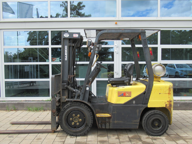 Daewoo G30P-3 Heftruck LPG - LPG 지게차 : 사진 5 Daewoo G30P-3 Heftruck LPG - LPG 지게차 : 사진 5