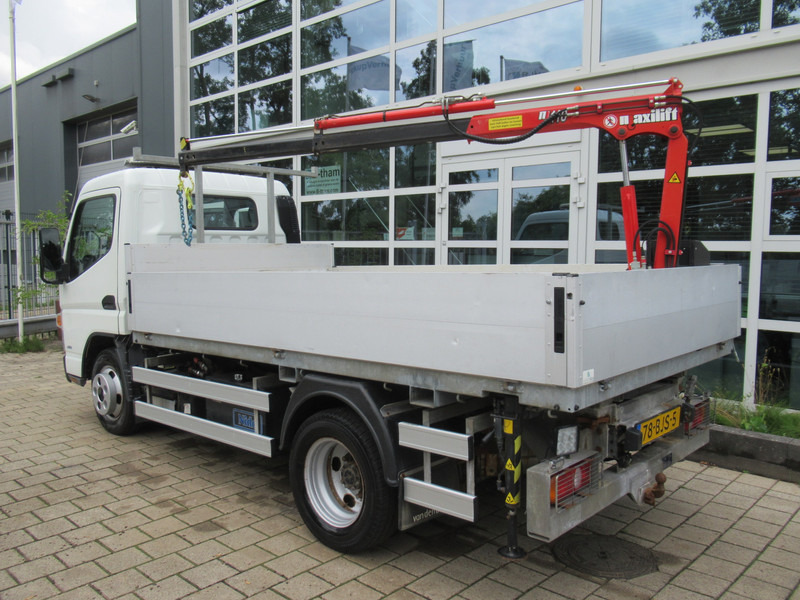 FUSO Canter 6S15 NIDO Hydro Winterdienst Maxilift Kraan - 플랫베드 밴 : 사진 2 FUSO Canter 6S15 NIDO Hydro Winterdienst Maxilift Kraan - 플랫베드 밴 : 사진 2