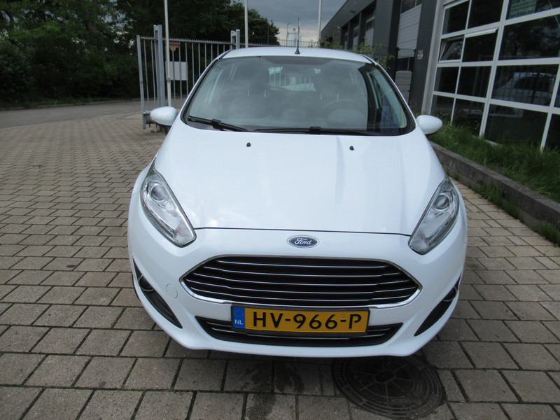 Ford Fiesta 1.0 EcoBoost 74KW Titanium 5-deurs - 해치백 : 사진 4 Ford Fiesta 1.0 EcoBoost 74KW Titanium 5-deurs - 해치백 : 사진 4