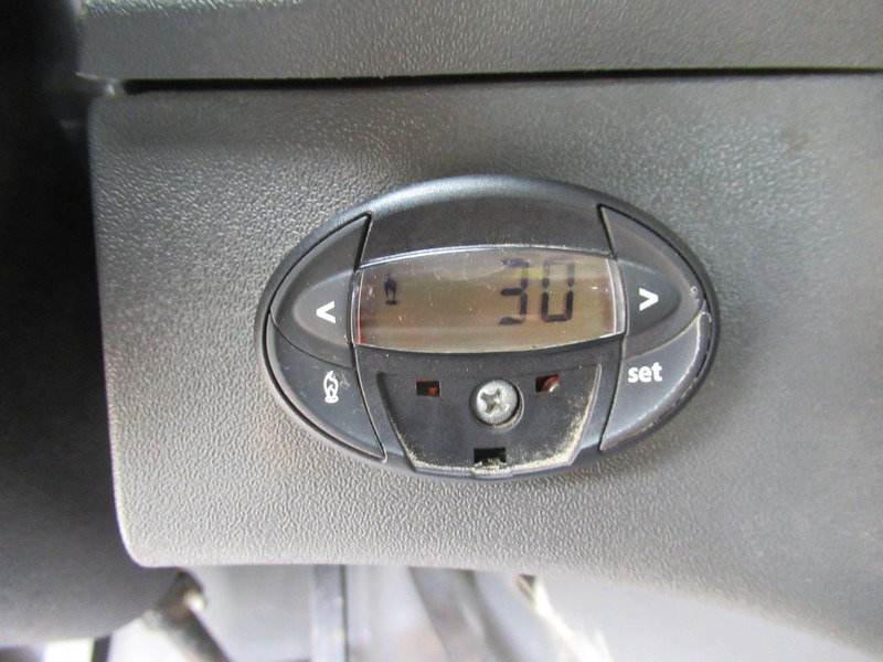 플랫베드 밴, 콤비 밴 Iveco Daily 29L13 2.3HPi 93KW 345 DOKA Dubbelcabine : 사진 11