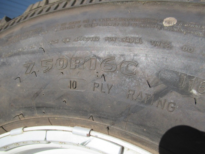 Land Rover Defender 7.50R16 2 x Velg ( staal ) + Band - 휠 및 타이어 패키지 차량 용 : 사진 3 Land Rover Defender 7.50R16 2 x Velg ( staal ) + Band - 휠 및 타이어 패키지 차량 용 : 사진 3