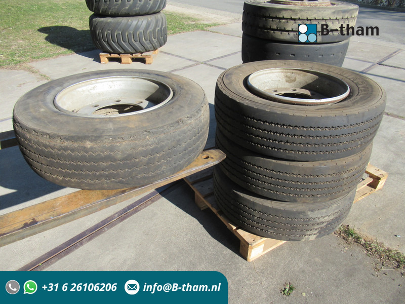 MEFRO 4 x Velg 17.5x6.75 + band Veldhuizen - 휠 및 타이어 패키지 트럭 용 : 사진 1 MEFRO 4 x Velg 17.5x6.75 + band Veldhuizen - 휠 및 타이어 패키지 트럭 용 : 사진 1