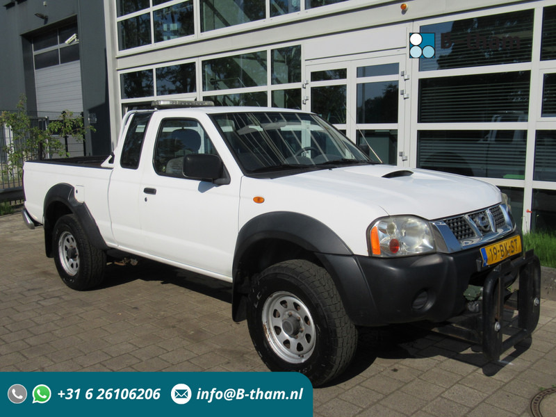 Nissan Navara 2.5 DTi King Cab 4-L.Lux. 1,5CAB PICK-UP - 밴 : 사진 1 Nissan Navara 2.5 DTi King Cab 4-L.Lux. 1,5CAB PICK-UP - 밴 : 사진 1