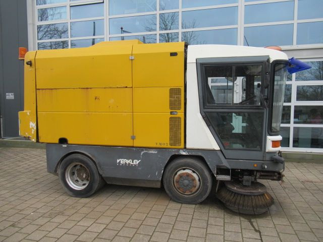 Ravo 5002 580 80km/h - 거리 청소 차량 : 사진 5 Ravo 5002 580 80km/h - 거리 청소 차량 : 사진 5