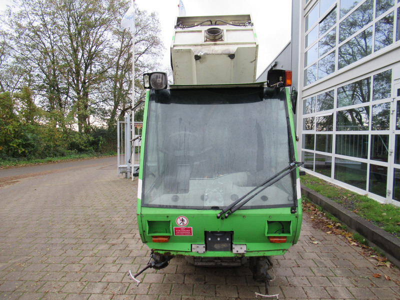 TENNANT HMF 214 Veegmachine, DEFECT / FOR PARTS - 거리 청소 차량 : 사진 3 TENNANT HMF 214 Veegmachine, DEFECT / FOR PARTS - 거리 청소 차량 : 사진 3